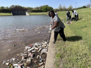 Keep Lewisville Beautiful_GCAA_TIAA waterway cleanup spring 2022_photo credit Luther Wells